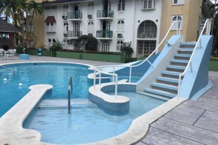 Rairoyale At Sand Castles Ocho Rios Bagian luar foto